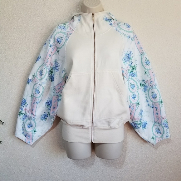 SELKIE Brooklyn Hoodie - Picture 4 of 12